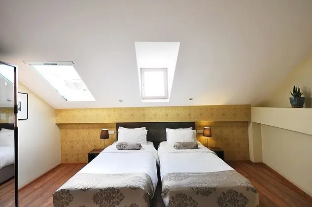 Standard Tek Büyük veya İki Ayrı Yataklı Oda