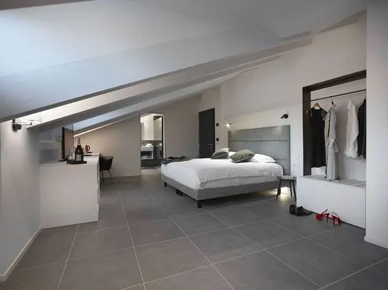 Tek Büyük veya İki Ayrı Yataklı Oda, Balkon