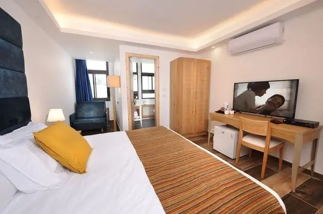 Deluxe Üç Kişilik Oda