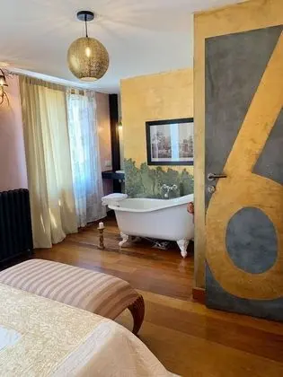 Deluxe Tek Büyük Yataklı Oda