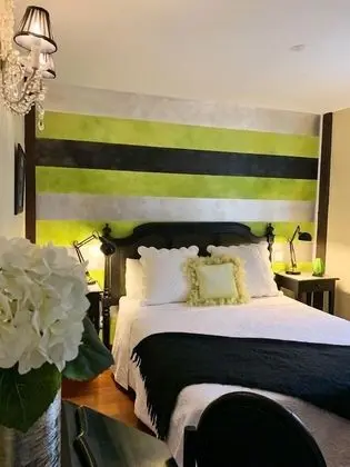 Economy Tek Büyük Yataklı Oda