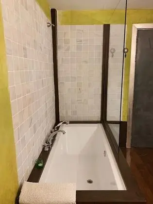 Economy Tek Büyük Yataklı Oda