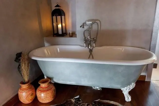 Junior Stüdyo Süit, Şömine