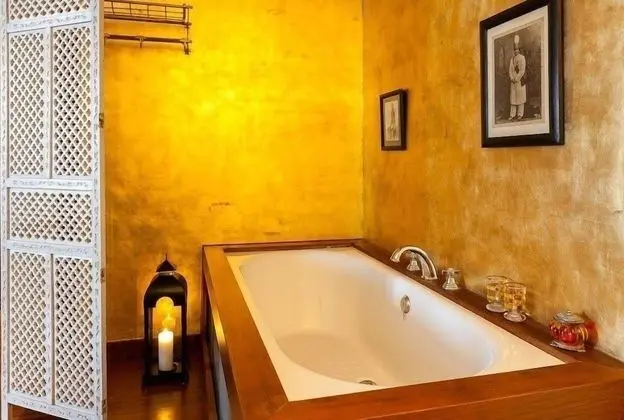 Junior Stüdyo Süit, Şömine