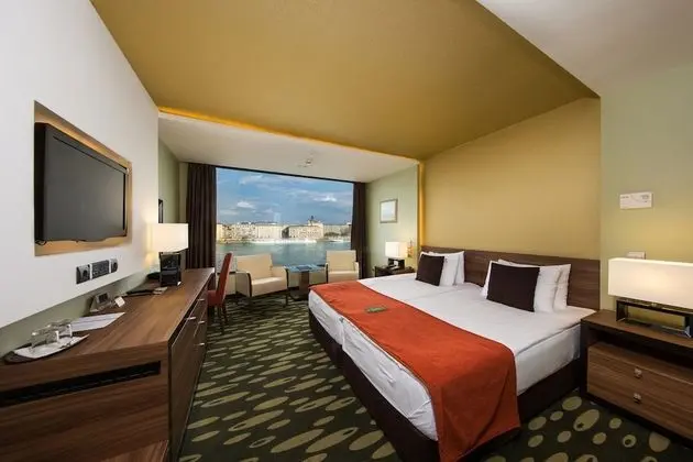 Double room with extra bed