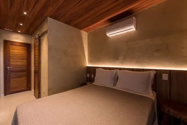 Traditional Tek Büyük Yataklı Oda