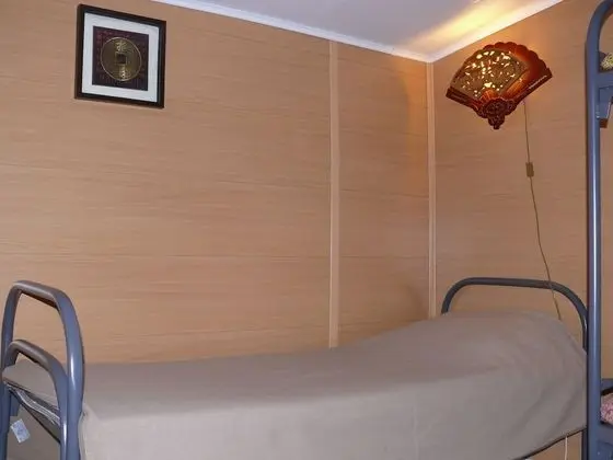 Ortak Ranzalı Oda, Karma Ranzalı Oda (1 Bed in 6 Person Dorm)