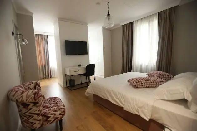 Deluxe Üç Kişilik Oda