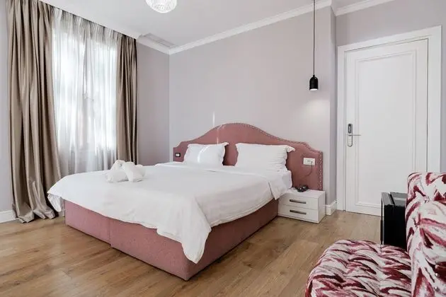 Deluxe Üç Kişilik Oda
