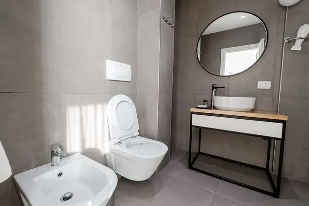 Deluxe Üç Kişilik Oda
