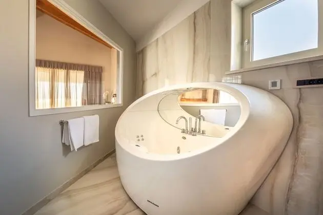 Bianca Suite Deluxe with sea view