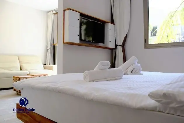 Deluxe Süit, 1 Yatak Odası, Veranda, Avlu Manzaralı