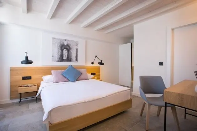 Deluxe Tek Büyük veya İki Ayrı Yataklı Oda