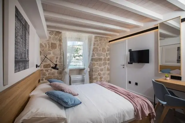 Deluxe Tek Büyük veya İki Ayrı Yataklı Oda