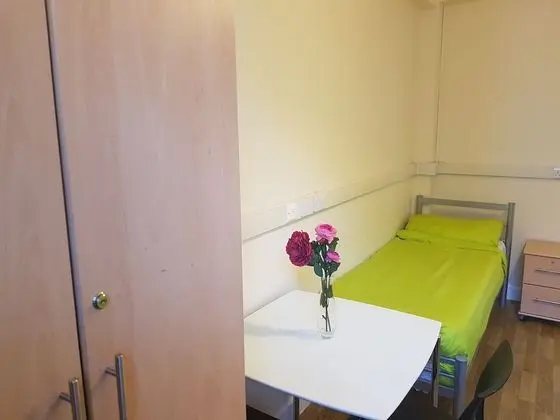 Ortak Ranzalı Oda, Sadece kadınlar için