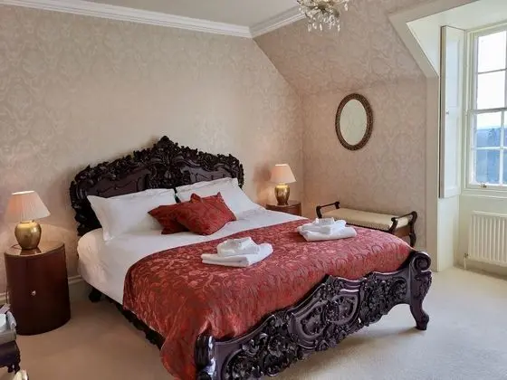 Tek Büyük Yataklı Oda, Banyolu/Duşlu, Bahçe Manzaralı (Rococo Room)