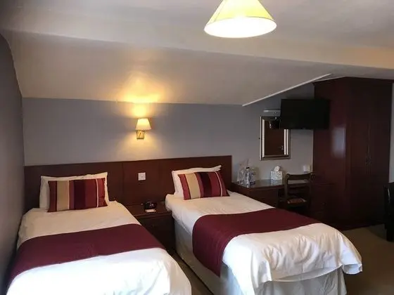 Superior Süit, Banyolu/Duşlu (2 adults & 2 children B&B)