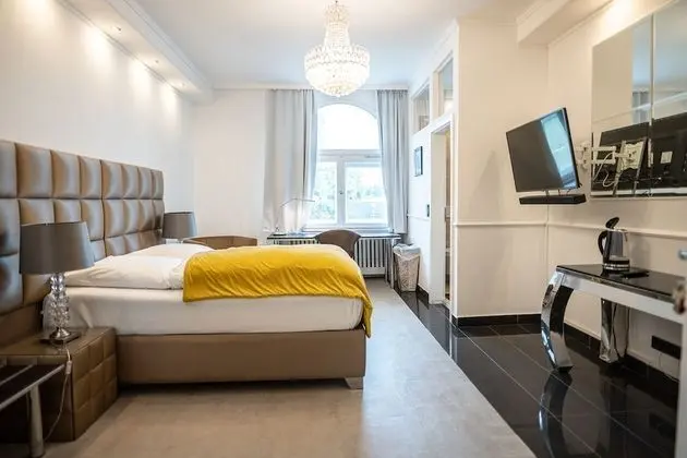 Comfort Tek Büyük Yataklı Oda