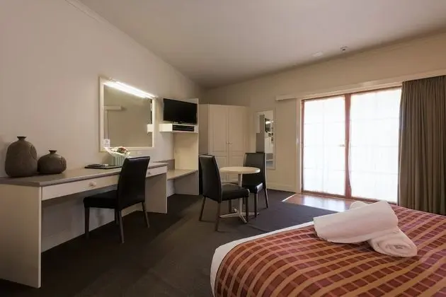Deluxe Oda, Sigara İçilmez (DELUXE QUEEN ROOM)
