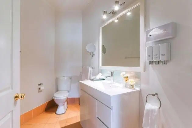 Deluxe Oda, Sigara İçilmez (DELUXE QUEEN ROOM)
