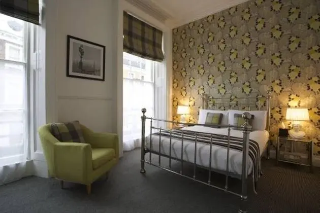 Tek Büyük Yataklı Oda, Banyolu/Duşlu