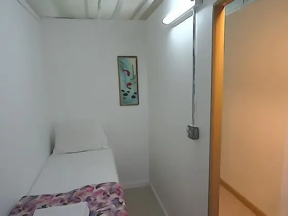 Ortak Ranzalı Oda, Sadece erkekler için