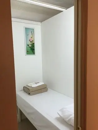 Ortak Ranzalı Oda, Sadece erkekler için