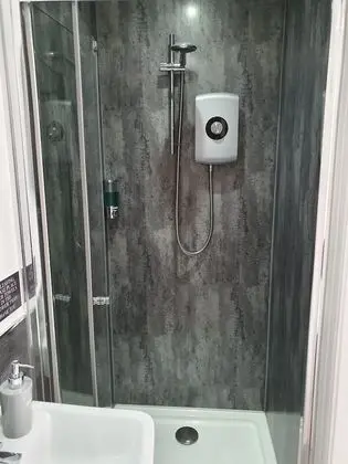 Premium Tek Büyük Yataklı Oda, Banyolu/Duşlu