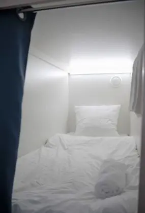 Ortak Ranzalı Oda, 1 Tek Kişilik Yatak (Capsule)