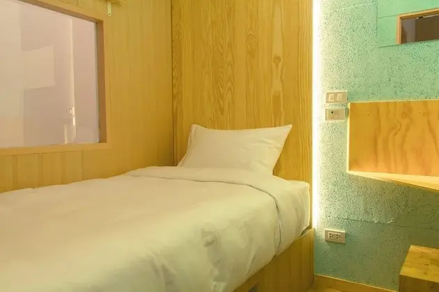Single 6hours Use - Guest must provide check-in time in remark