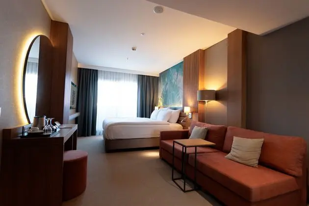 https://images.etstur.com/imgproxy/resize/2560x1440/files/images/hotelImages/etsrooms/516029/Boyalik_Beach_Palms_Hotel_20241216110716_12.jpg