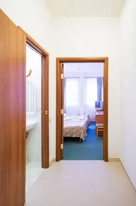 Economy Tek Büyük veya İki Ayrı Yataklı Oda