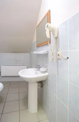 Standard Tek Büyük veya İki Ayrı Yataklı Oda