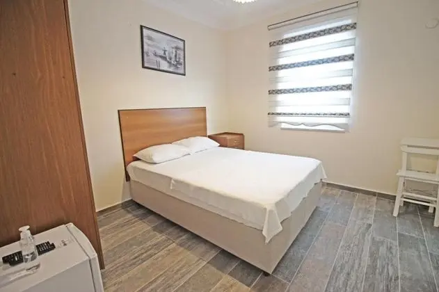 Standart Oda, Sokak Manzaralı
