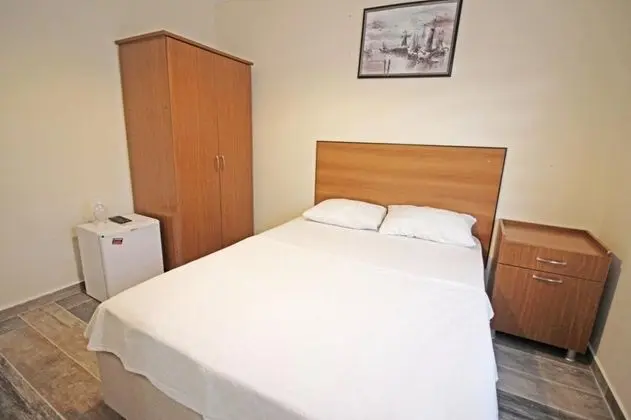Standart Oda, Sokak Manzaralı