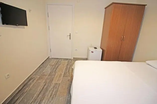 Standart Oda, Sokak Manzaralı
