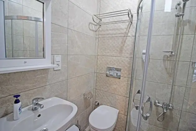Standart Oda, Sokak Manzaralı