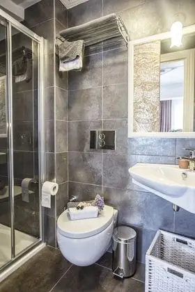 Deluxe Tek Büyük veya İki Ayrı Yataklı Oda, Sigara İçilmez, Deniz Manzaralı