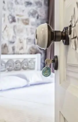 Standart Tek Kişilik Taş Oda