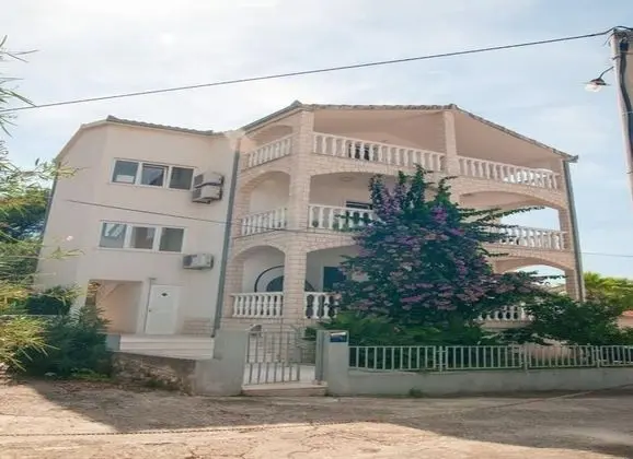 Apart Daire (Boze - 100 m from sea - A2(2+2))