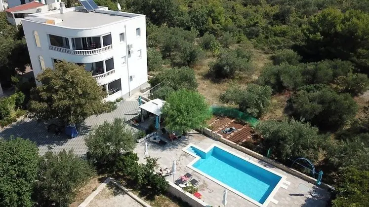 Apart Daire (Bozi - with pool - A2 I kat(2+2))