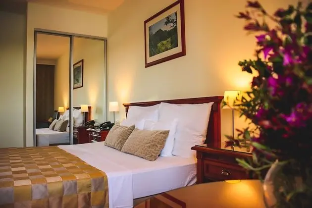 Tek Büyük veya İki Ayrı Yataklı Oda, Deniz Manzaralı