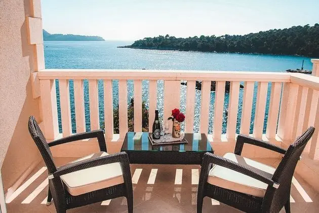 Tek Büyük Yataklı Oda, Balkon, Deniz Manzaralı