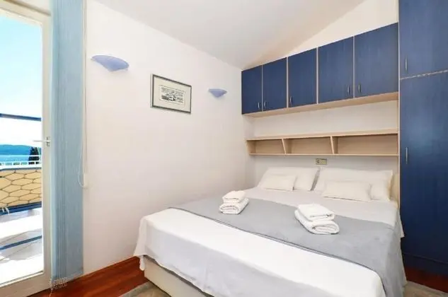 Apart Daire (Bozo - amazing terrace and sea view -)