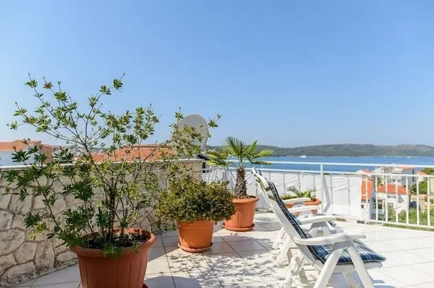 Apart Daire (Bozo - amazing terrace and sea view -)