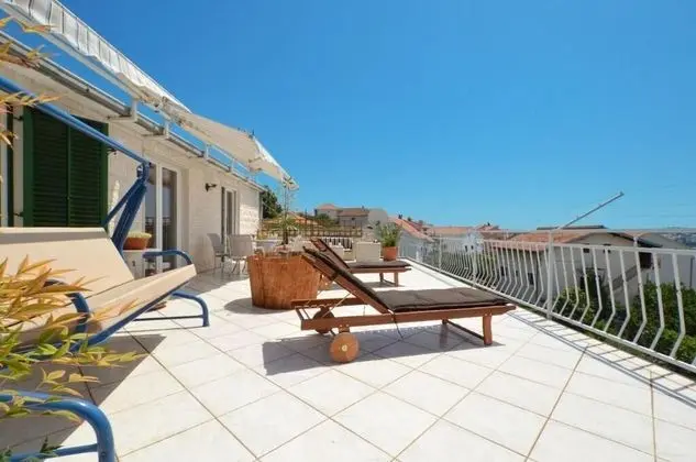 Apart Daire (Bozo - amazing terrace and sea view -)