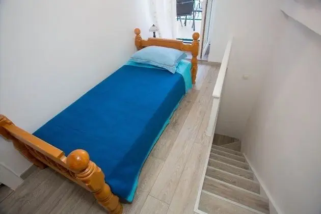 Apart Daire (Božo - in centre - A1(3+1))