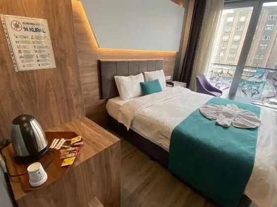 Standart Şehir Manzaralı Oda