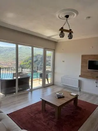 Superior Deluxe Aile Odası, Deniz ve Şehir Manzaralı, Balkonlu
