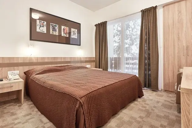 Deluxe Tek Büyük Yataklı Oda, Engellilere Uygun, Bahçe Manzaralı